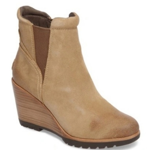 SOREL After Hours Chelsea Tan Wedge Ankle Suede Boot women’s 7.5 - Picture 1 of 13